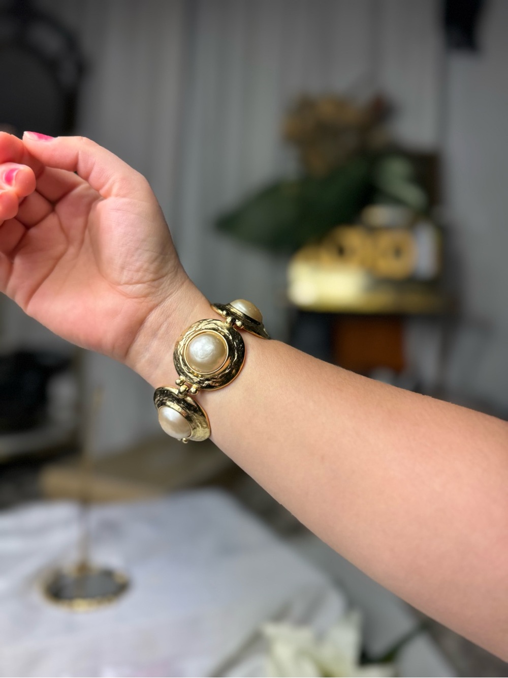 Yves Saint Laurent Gold-Tone Bracelet with Cream Pearl Cabochons - Picture 9 of 16